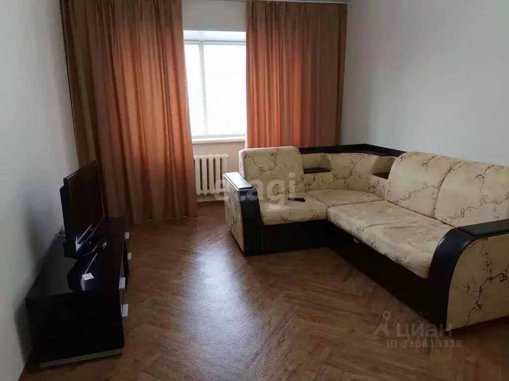 1-к кв. Ямало-Ненецкий АО, Новый Уренгой Надымская ул., 5 (39.7 м) - Фото 0