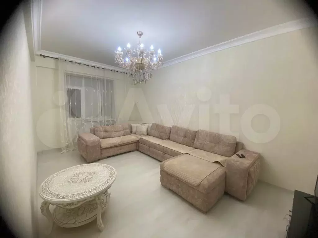 3-к. квартира, 110 м, 6/7 эт. - Фото 0