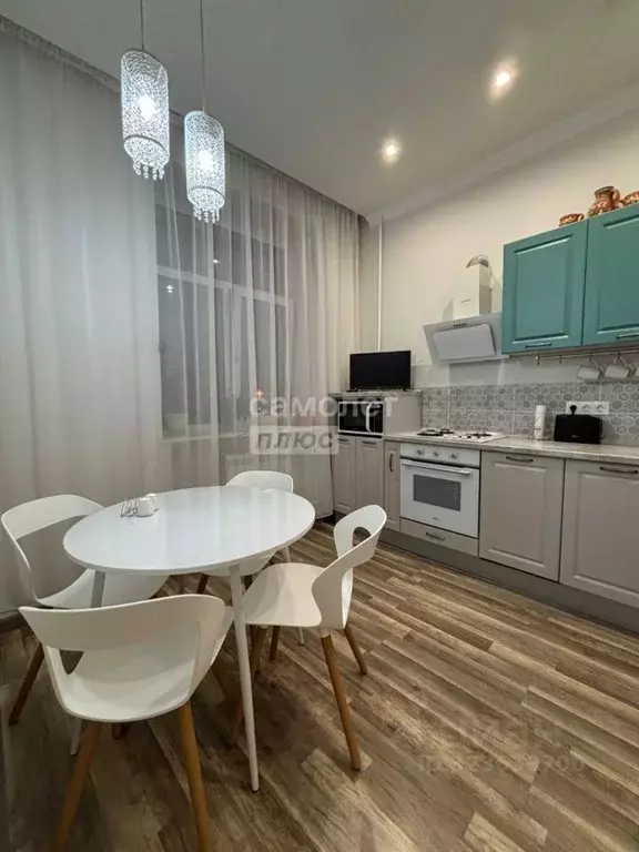 3-к кв. Челябинская область, Челябинск ул. Гагарина, 16 (71.1 м) - Фото 1