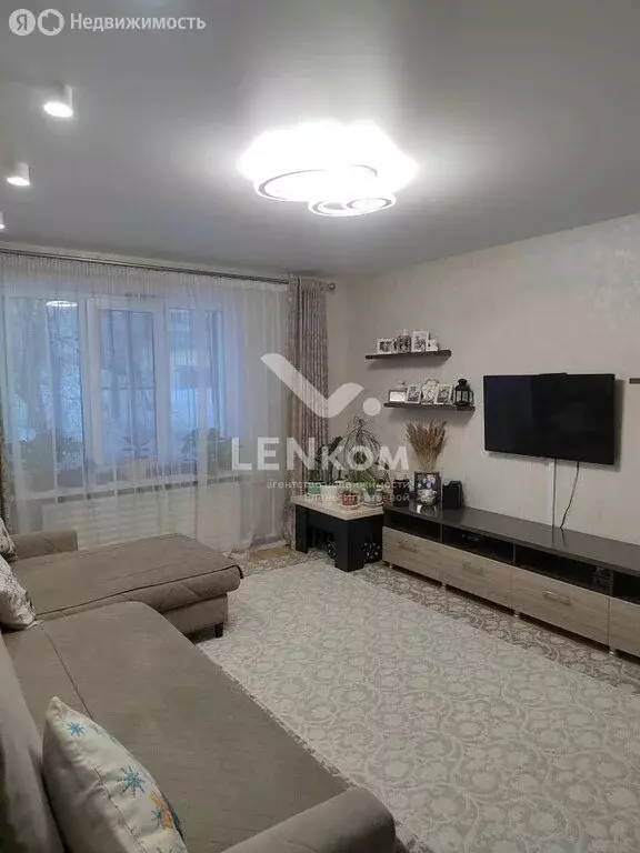 3-комнатная квартира: Ижевск, Первомайская улица, 46 (54.1 м) - Фото 1