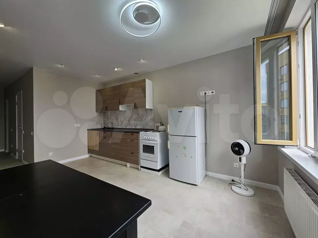 1-к. квартира, 42 м, 7/10 эт. - Фото 1