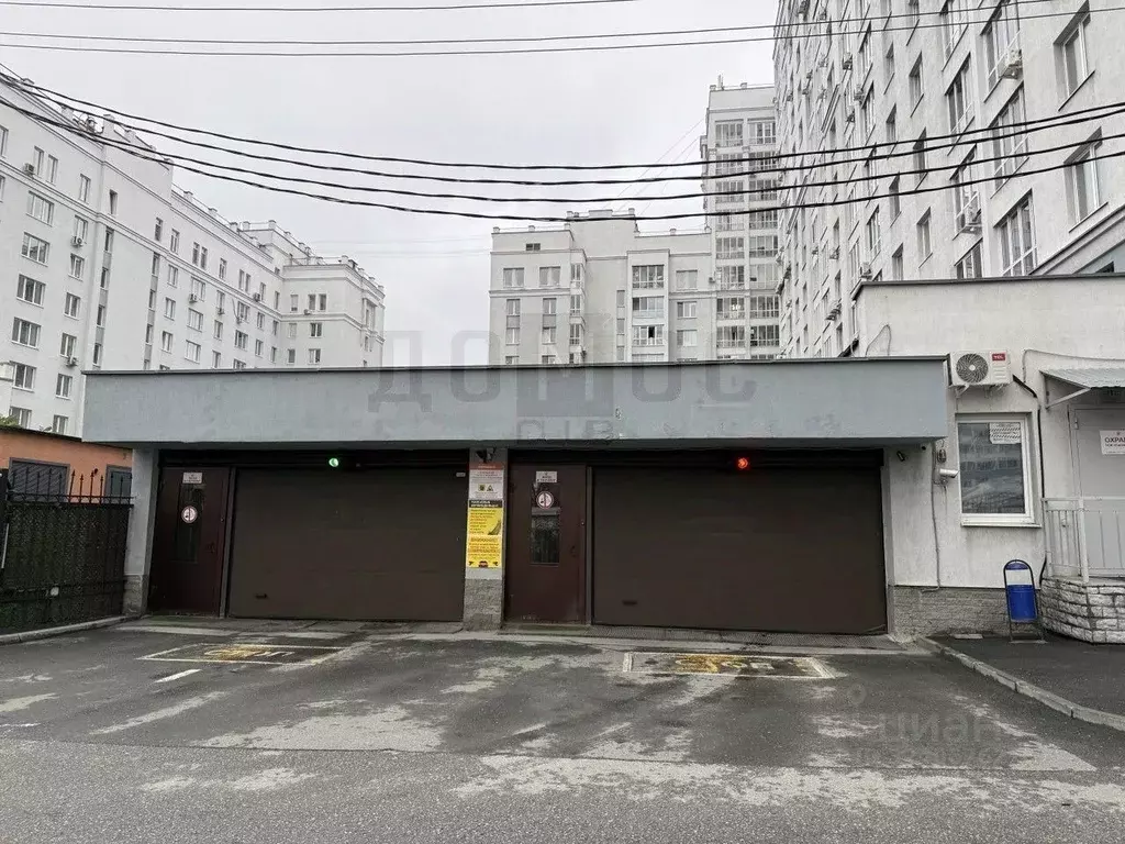 Гараж в Свердловская область, Екатеринбург ул. Степана Разина, 95 (15 ... - Фото 1