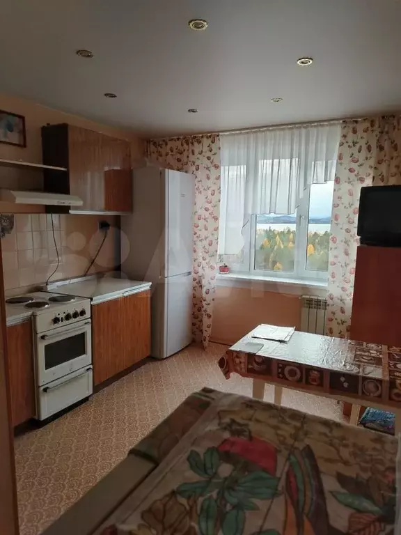 3-к. квартира, 60 м, 9/9 эт. - Фото 0