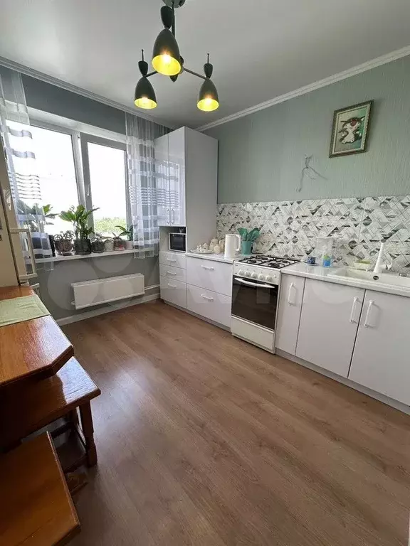 2-к. квартира, 56 м, 9/9 эт. - Фото 1