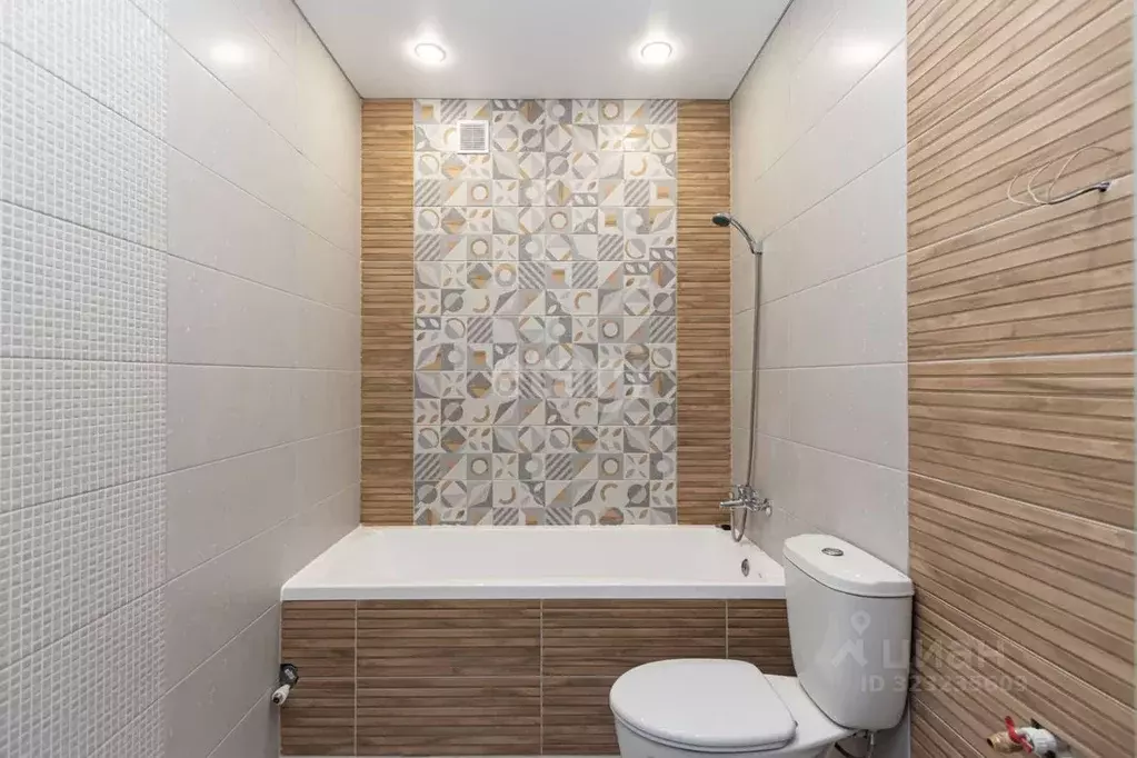 Студия Тюменская область, Тюменский муниципальный округ, д. Дербыши ... - Фото 0