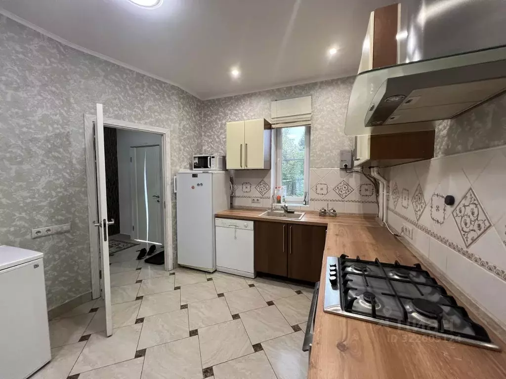 Коттедж в Москва, Москва, Щербинка ул. Красная (100 м) - Фото 1