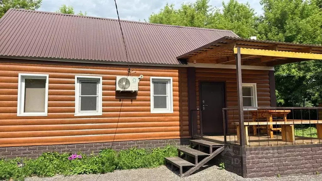 Дом в Липецкая область, Долгоруковский район, Жерновский сельсовет, с. ... - Фото 0