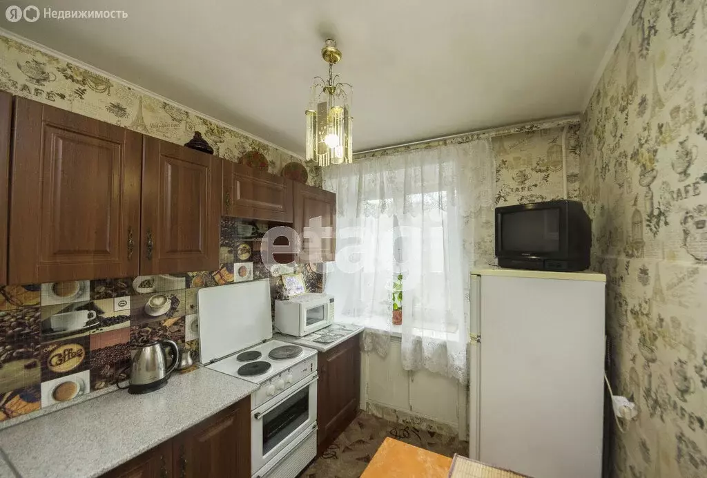 2-комнатная квартира: Тюмень, улица Республики, 94 (55 м) - Фото 2