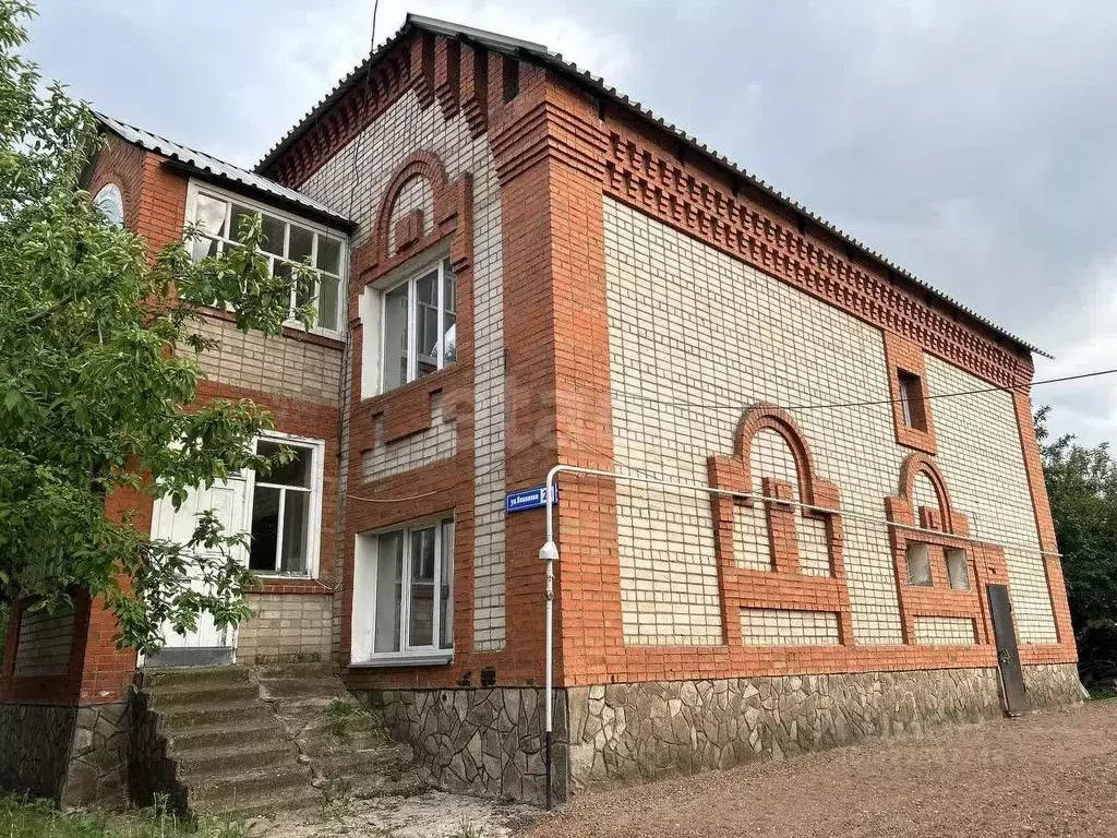 Дом в Башкортостан, Стерлитамакский район, Отрадовский сельсовет, с. ... - Фото 2