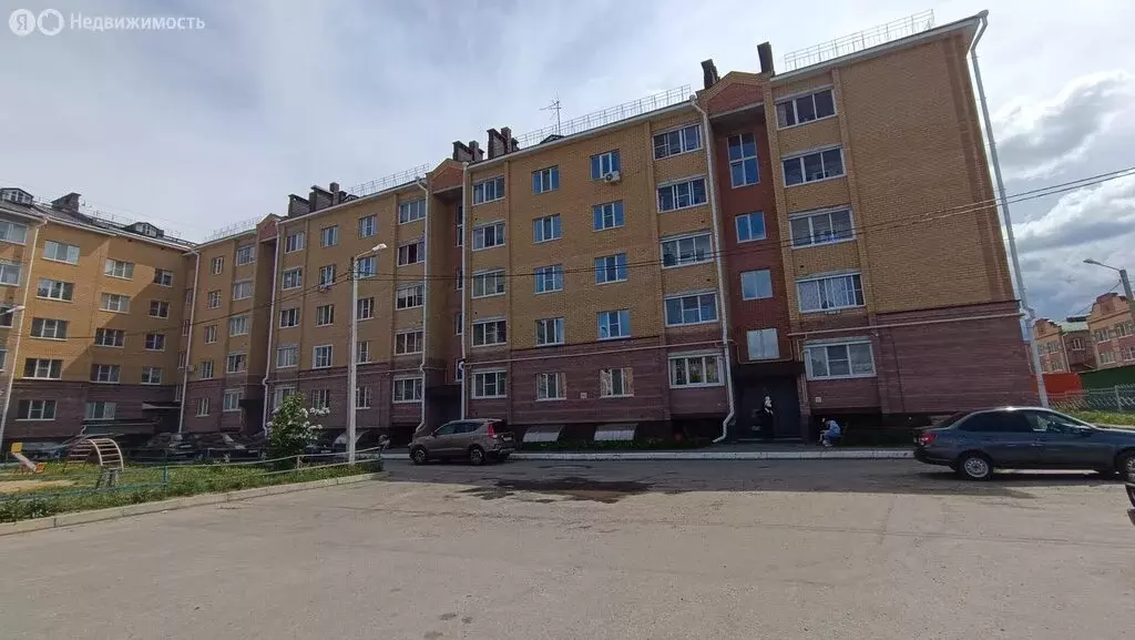 1-комнатная квартира: посёлок городского типа Медведево, улица Мира, ... - Фото 2