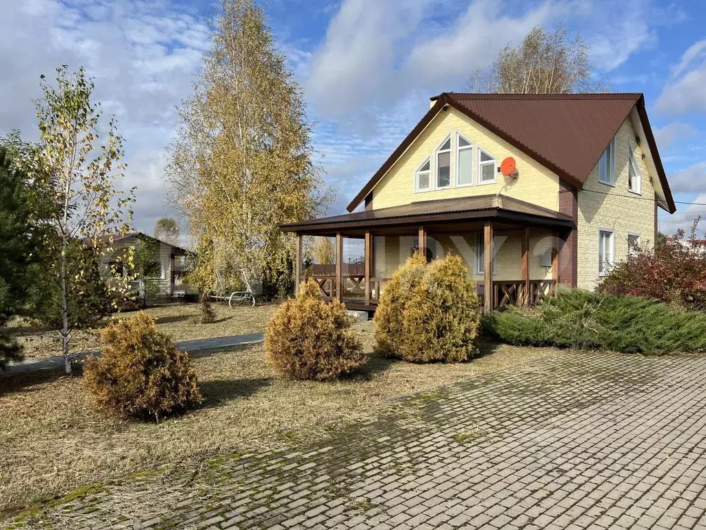 Дом в Липецкая область, Добровский муниципальный округ, с. ... - Фото 1