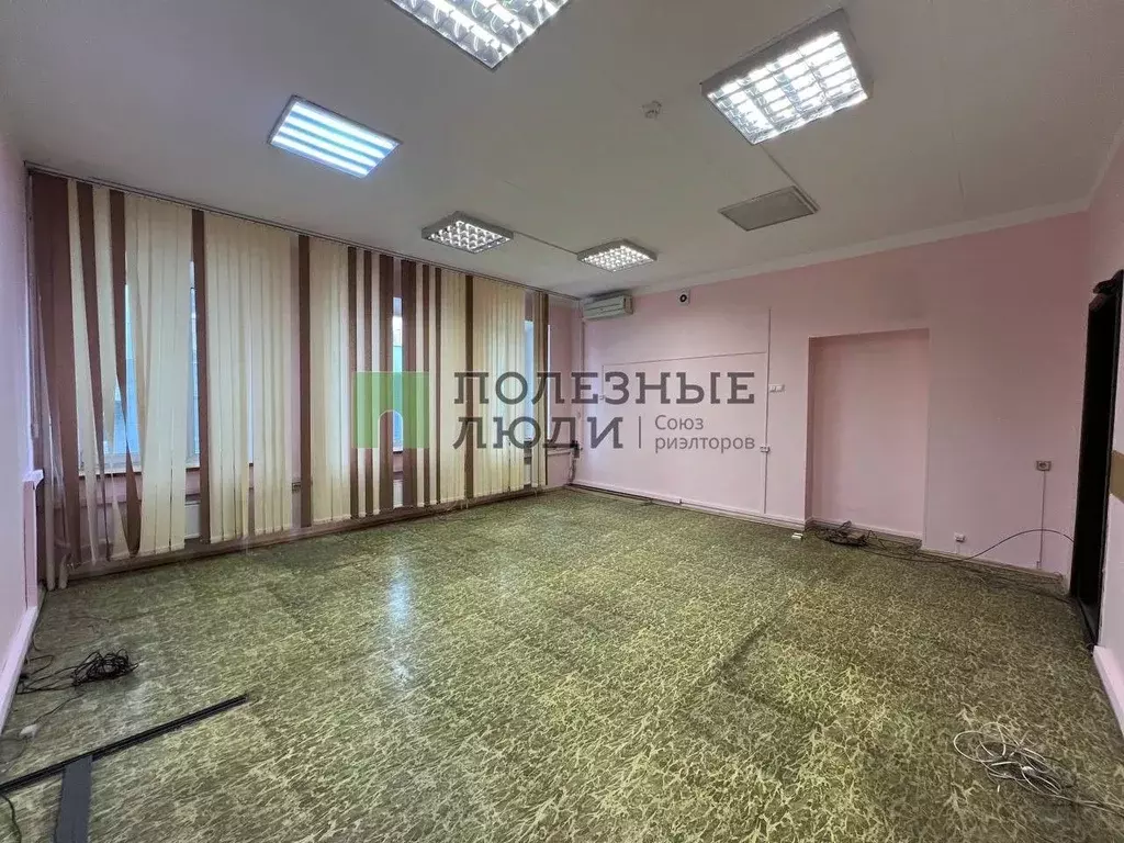 Помещение свободного назначения в Красноярский край, Красноярск ул. ... - Фото 2
