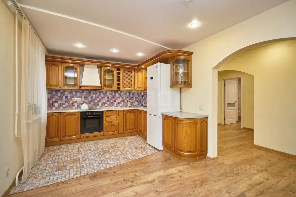 3-к кв. Тюменская область, Тюмень Орловская ул., 35к2 (110.3 м) - Фото 1