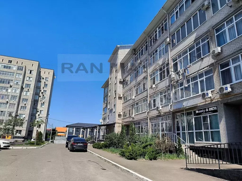 2-к кв. Адыгея, Майкоп Пионерская ул., 377А (87.0 м) - Фото 1