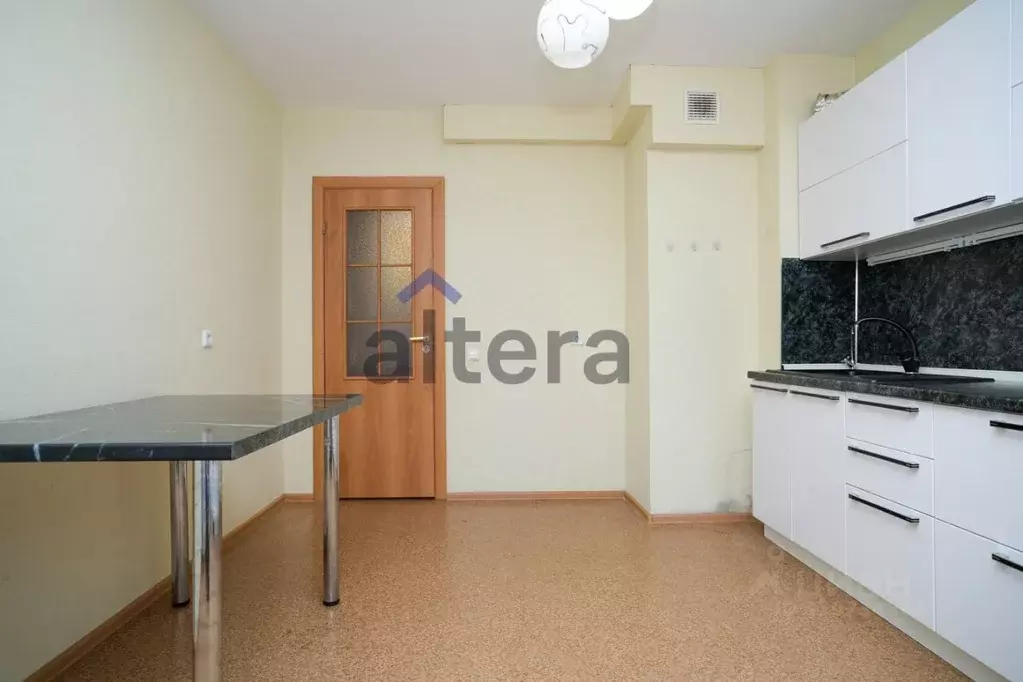 3-к кв. Татарстан, Казань ул. Виктора Сажинова, 3 (82.0 м) - Фото 1
