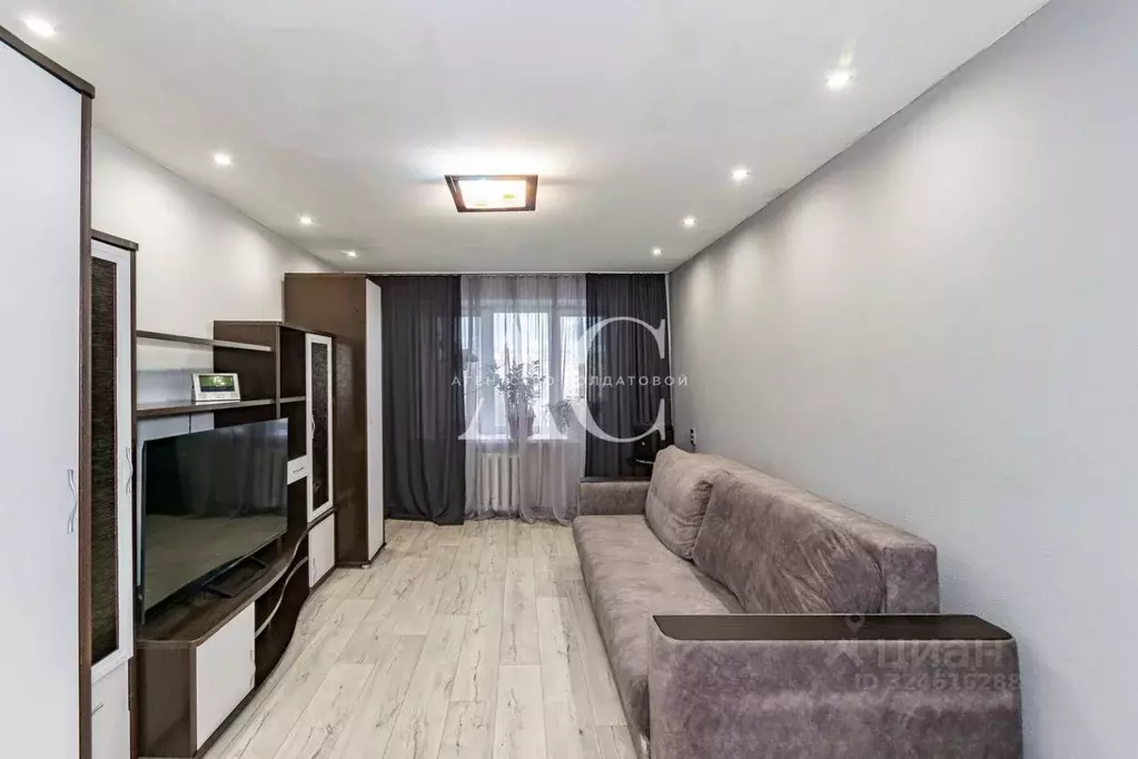 3-к кв. Свердловская область, Екатеринбург ул. Стахановская, 29 (59.9 ... - Фото 1