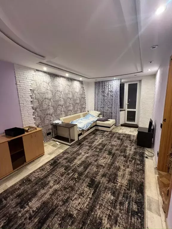 2-к кв. Алтайский край, Барнаул ул. Антона Петрова, 214 (43.0 м) - Фото 1