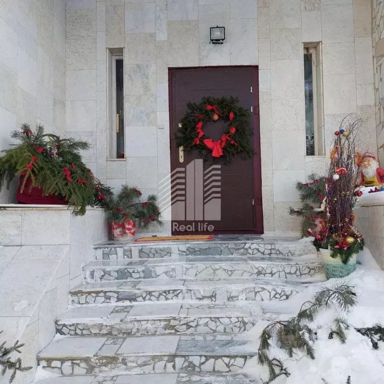 Дом в Тульская область, Тула городской округ, д. Курлутовка 66 (350 м) - Фото 1