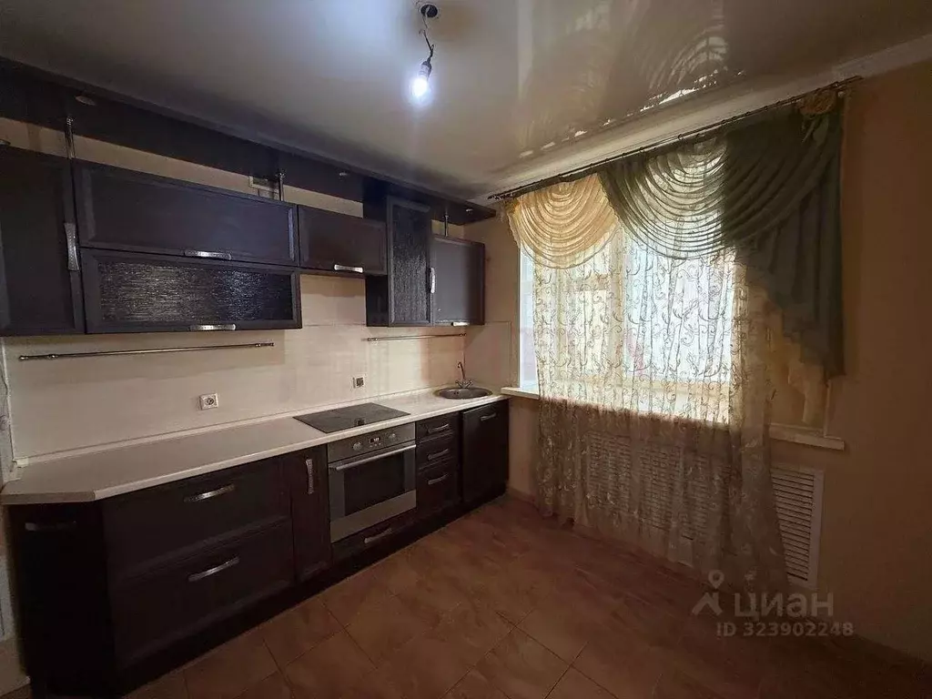 2-к кв. Белгородская область, Старый Оскол Дубрава мкр, 3 кв-л, 1 ... - Фото 2