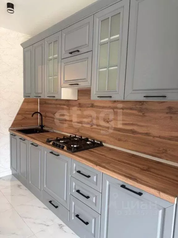 2-к кв. Северная Осетия, Владикавказ ул. Билара Кабалоева, 8 (80.0 м) - Фото 0