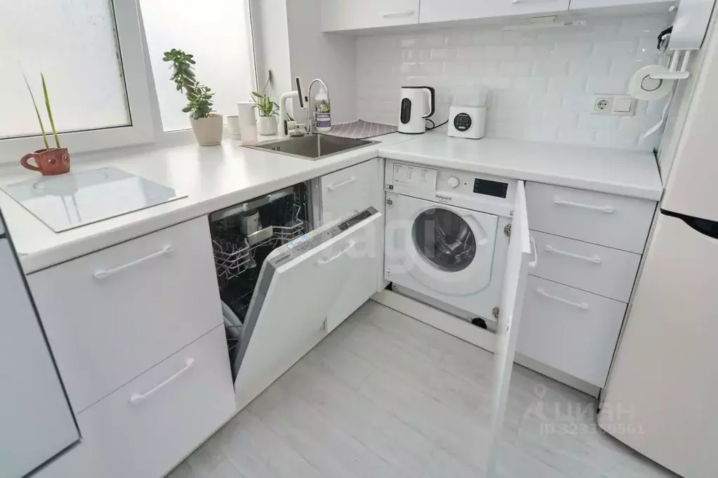 2-к кв. Кемеровская область, Кемерово просп. Ленина, 105А (46.0 м) - Фото 1