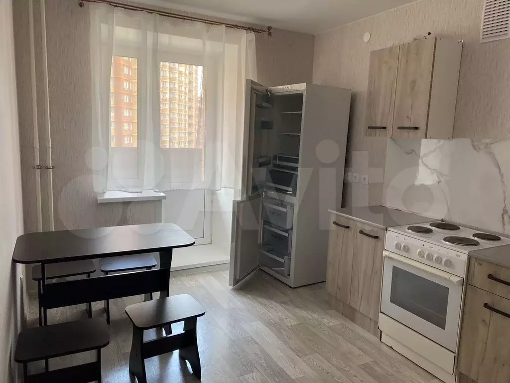 1-к. квартира, 40 м, 8/14 эт. - Фото 0