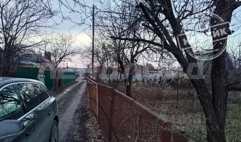Участок в Ростовская область, Новочеркасск Яблоневый пер. (6.0 сот.) - Фото 1