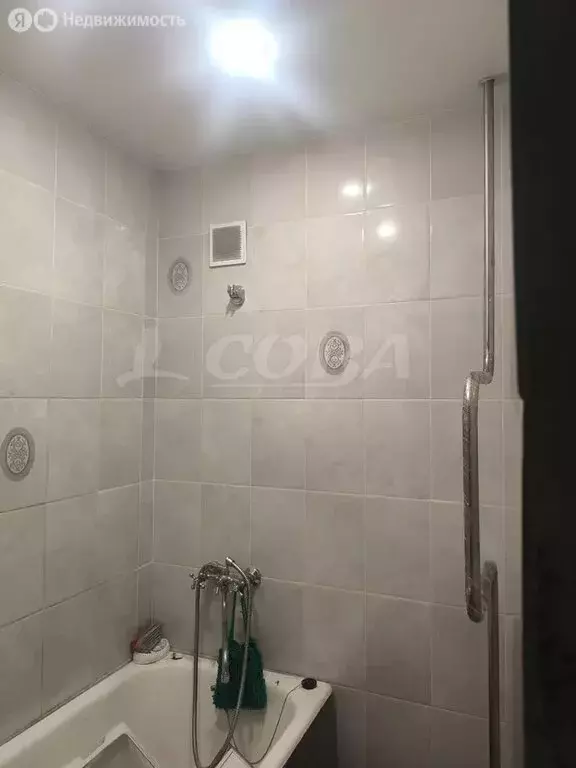 1-комнатная квартира: Тюмень, улица Мельникайте, 48 (27.4 м) - Фото 1