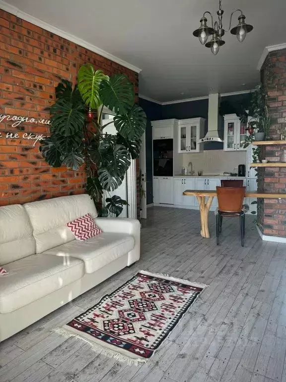 2-к кв. Хабаровский край, Хабаровск ул. Гайдара, 4 (43.0 м) - Фото 0