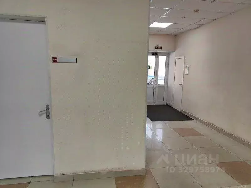 Торговая площадь в Санкт-Петербург Заозерная ул., 8к2 (2 м) - Фото 1