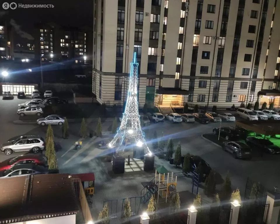 3-комнатная квартира: Владикавказ, улица Астана Кесаева, 46 (98 м) - Фото 1