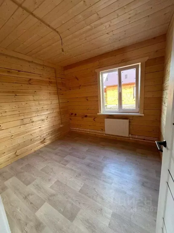 Дом в Башкортостан, Иглинский сельсовет, с. Иглино  (90 м) - Фото 1