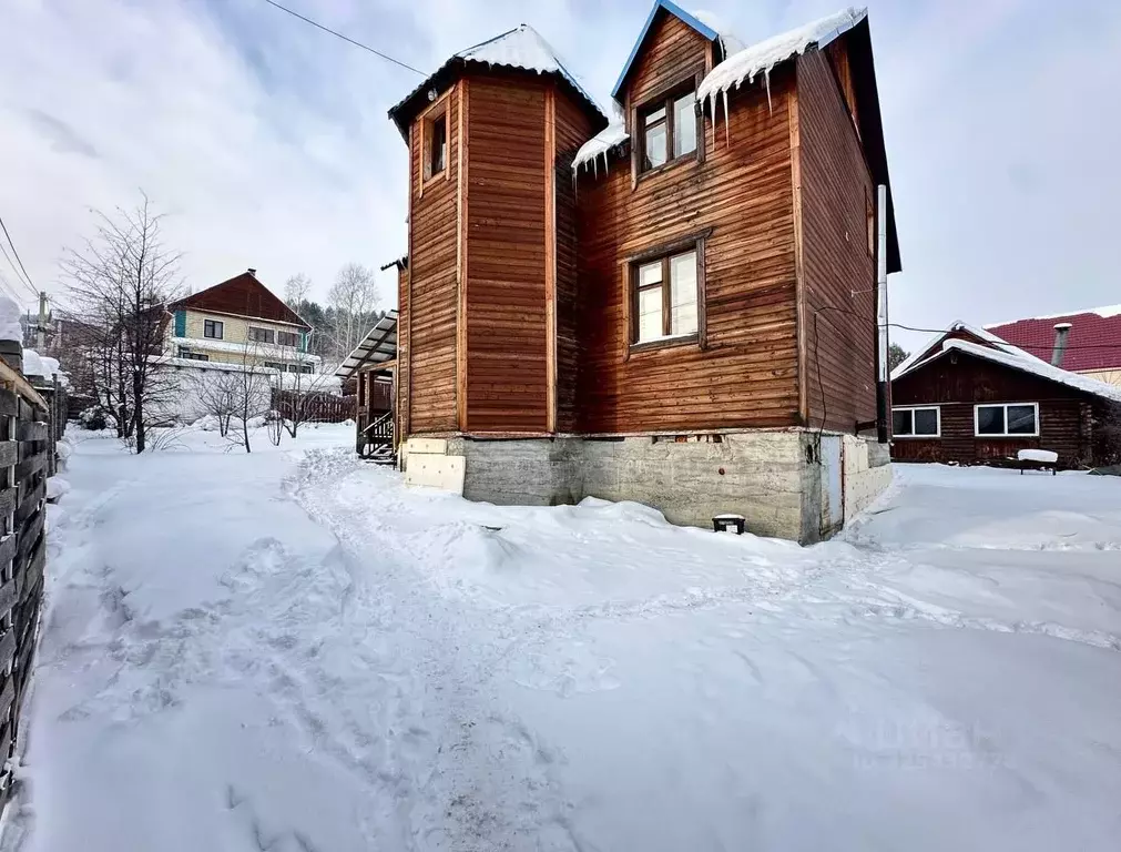 Дом в Алтай, Горно-Алтайск Хребтовый пер., 16 (262 м) - Фото 1