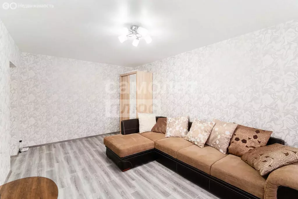 1-комнатная квартира: Омск, улица Дианова, 7 (36.8 м) - Фото 1