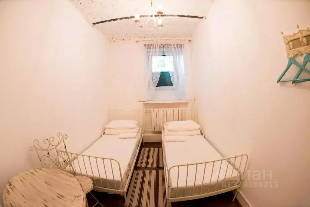 Комната Москва ул. Спиридоновка, 16С1 (8.0 м) - Фото 1