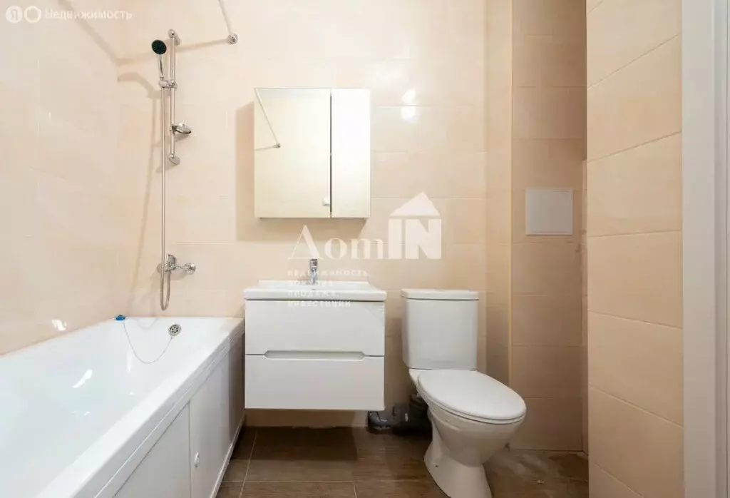 1-комнатная квартира: городской посёлок Кузьмоловский, Железнодорожная ... - Фото 2