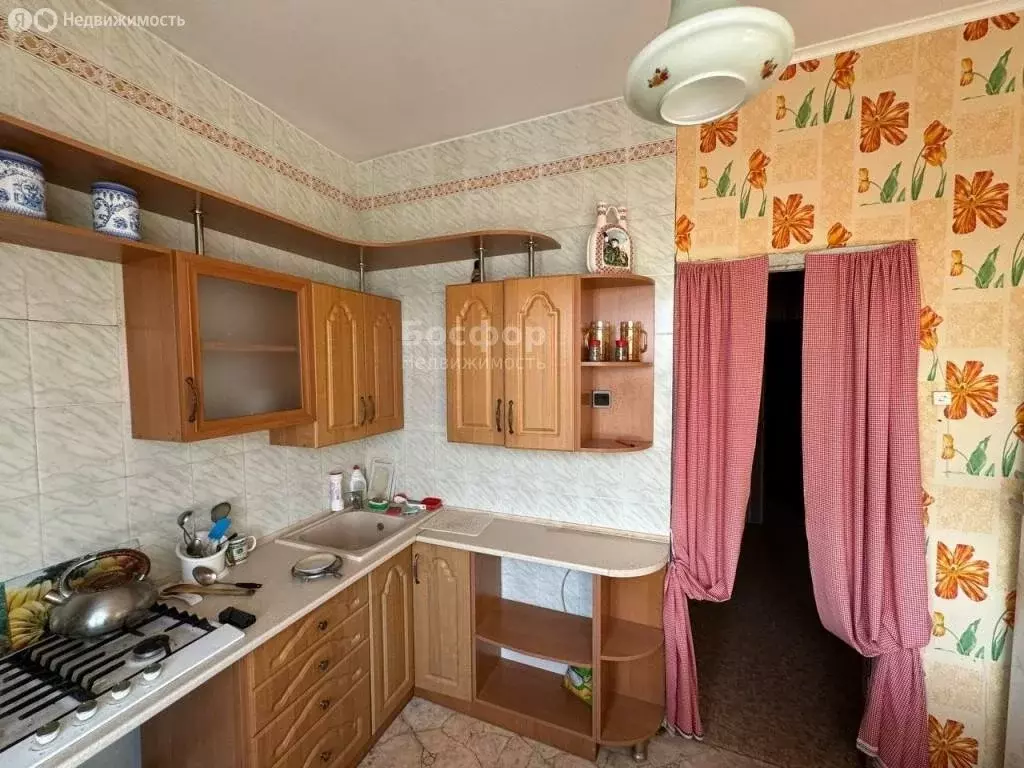 3-комнатная квартира: Феодосия, Геологическая улица, 14А (75.2 м) - Фото 1