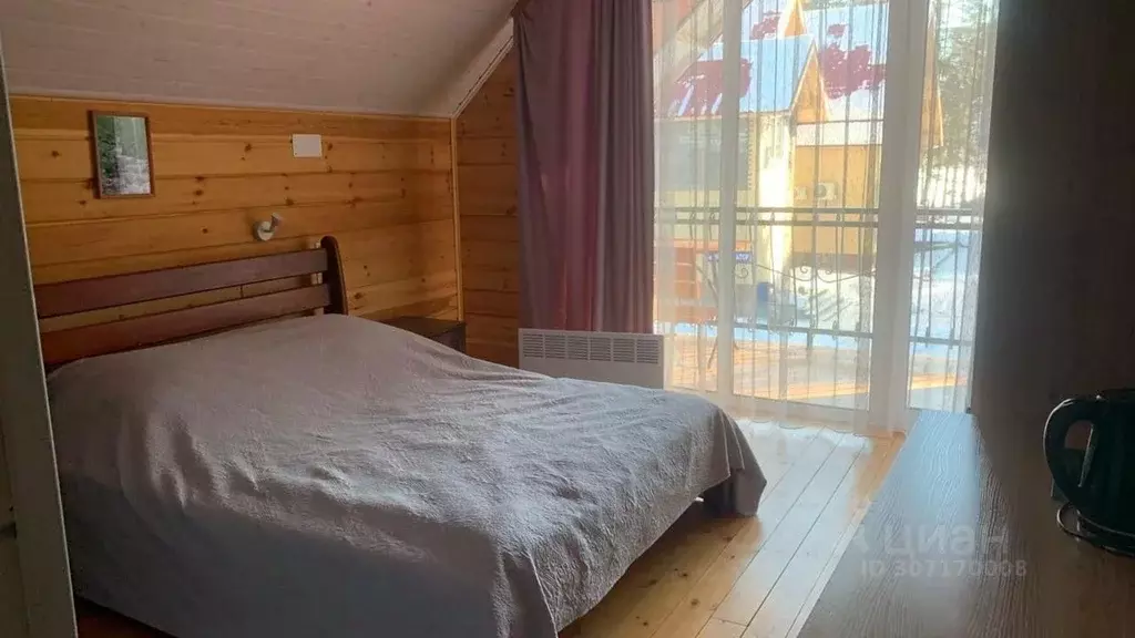 Комната Алтай, Майминский район, с. Манжерок Береговая ул., 4 (18.0 м) - Фото 1