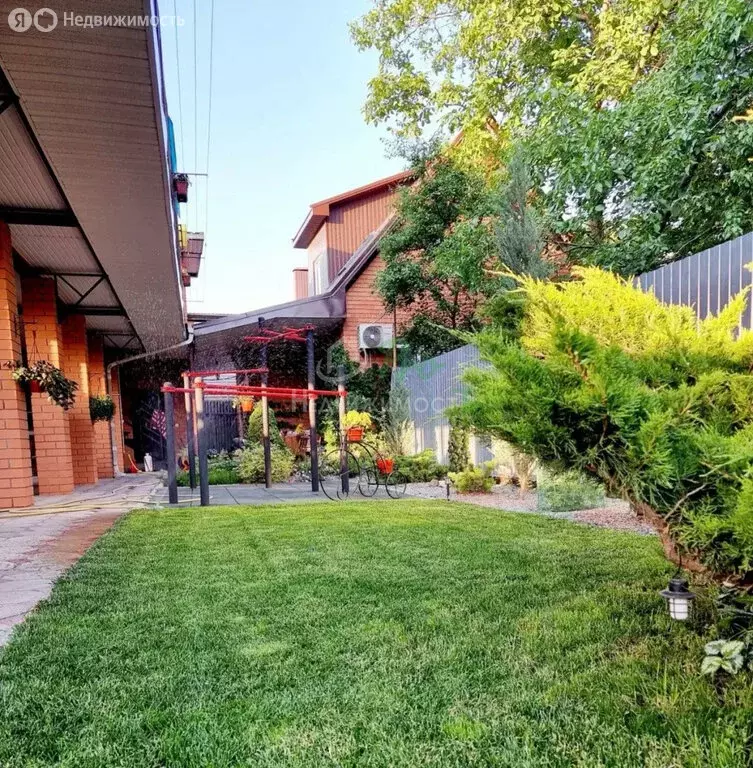 Дом в Ейск, Камская улица (213.4 м) - Фото 1