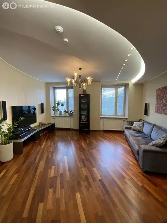 4-комнатная квартира: Мурманск, проспект Ленина, 67 (106 м) - Фото 1