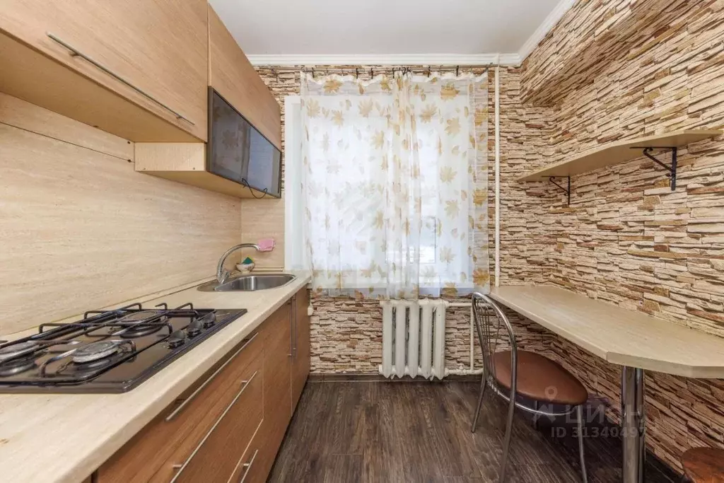 3-к кв. Брянская область, Брянск Спартаковская ул., 120 (57.8 м) - Фото 0
