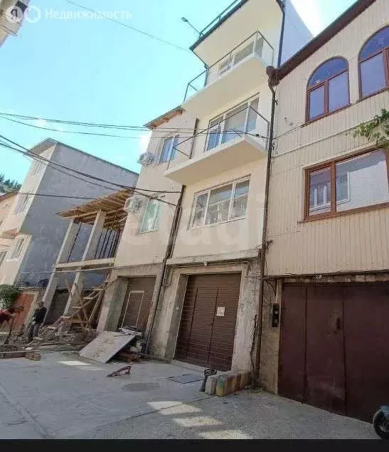 Дом в Ялта, улица Блюхера (250 м) - Фото 0