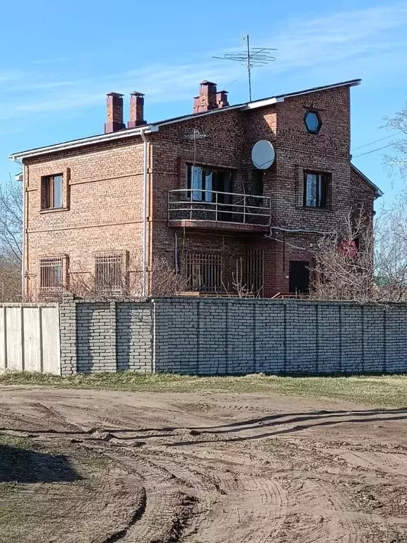 Дом в Омская область, Омский район, с. Красноярка Лесная ул. (286 м) - Фото 0