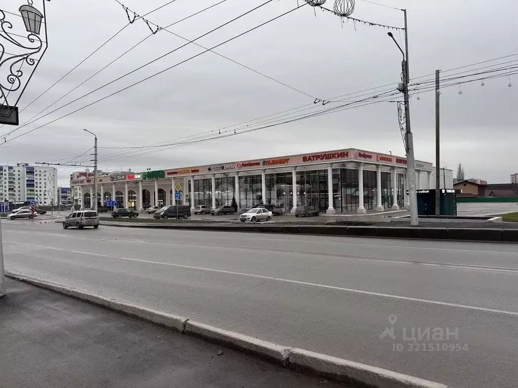 Торговая площадь в Башкортостан, Стерлитамак ул. Худайбердина, 65 ... - Фото 1
