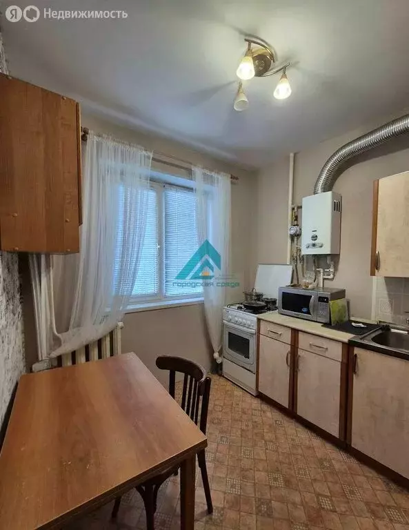 2-комнатная квартира: Оренбург, Светлый проезд, 13 (46 м) - Фото 1