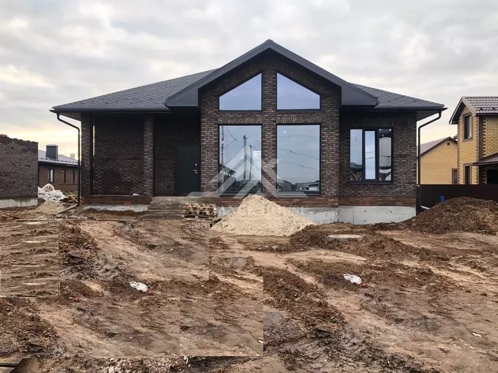 Коттедж в Татарстан, Лаишевский район, Большекабанское с/пос, с. ... - Фото 1