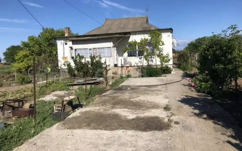 Дом в Крым, Красноперекопский район, с. Вишневка ул. Маленко (113 м) - Фото 1