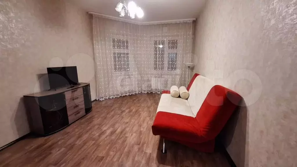 1-к. квартира, 39 м, 9/9 эт. - Фото 0
