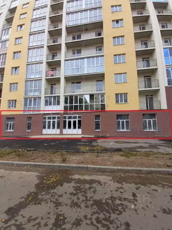 Торговая площадь в Саратовская область, Энгельс просп. Фридриха ... - Фото 0