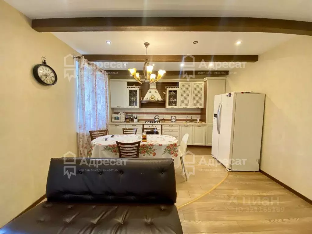 3-к кв. Волгоградская область, Волгоград Шекснинская ул., 64 (98.5 м) - Фото 1